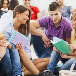 Гранти Scholarship для студентів на оплату навчання